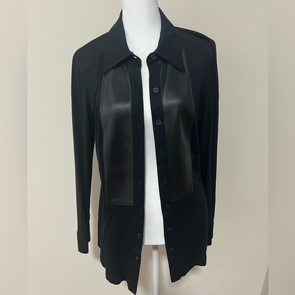 Donna Degnan Button Down Shirt. Pristine Condition. Size 6